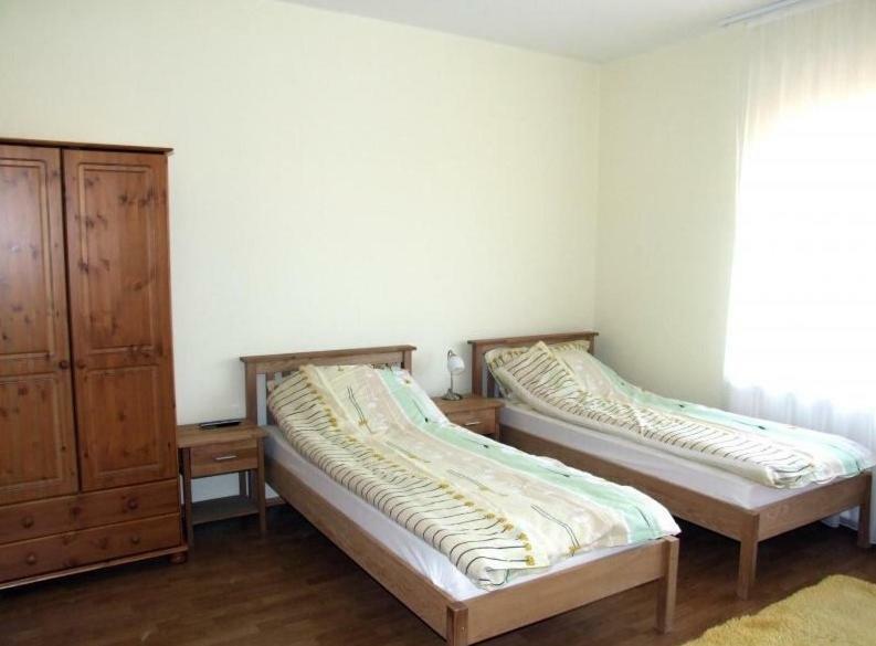 Aura Vendégház Hajdúszoboszló Exterior foto